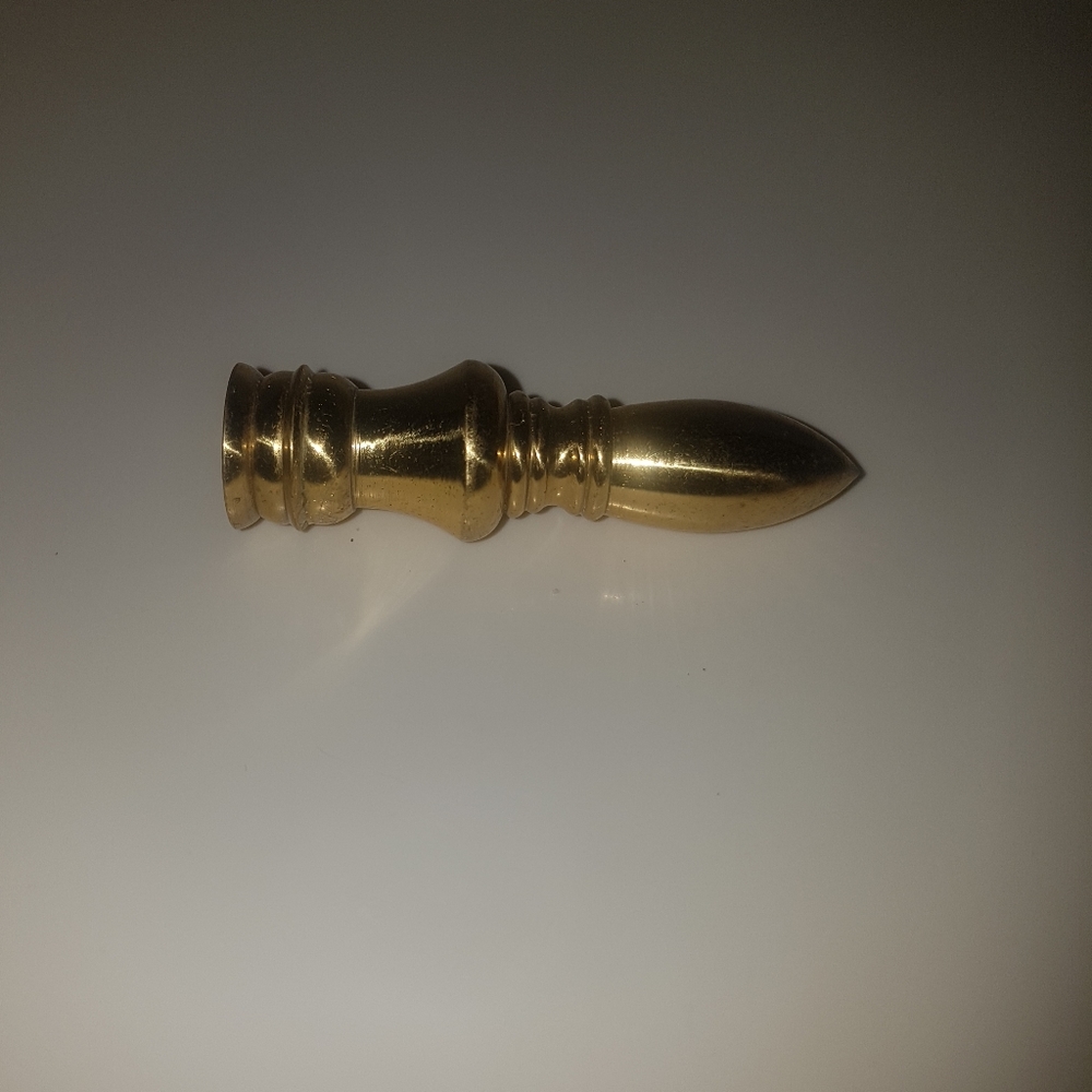 {FWP} Elongated Finial